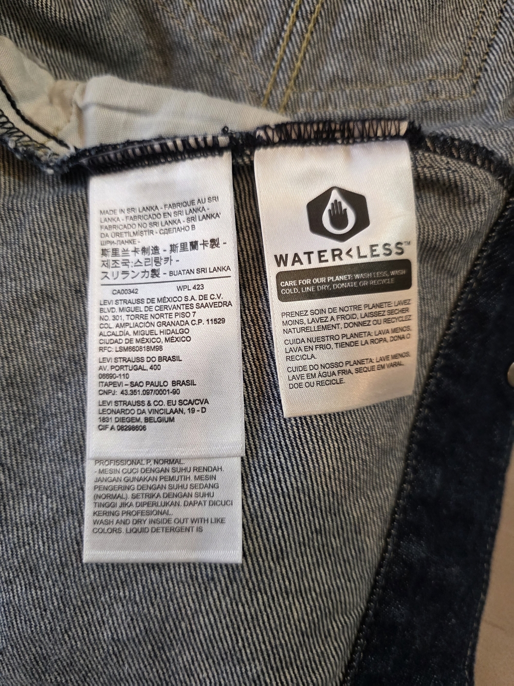 Levi's Dark Blue Denim Jean Jacket - Picture 13 of 14